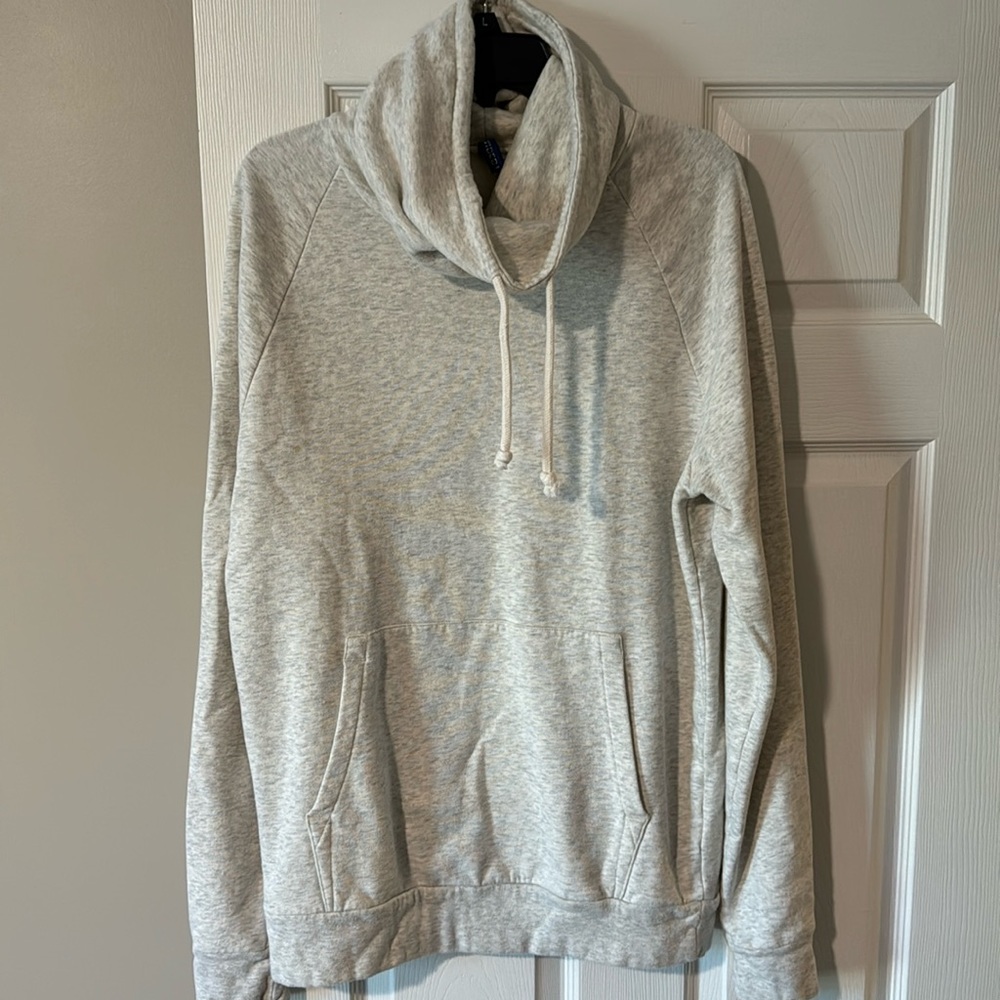 Large Divided H&M turtleneck sweatshirt! Hardly worn!